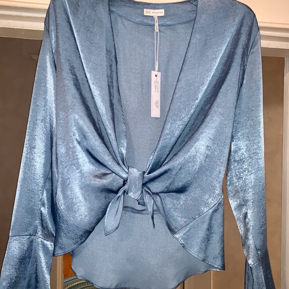 GF Collection Tie Top